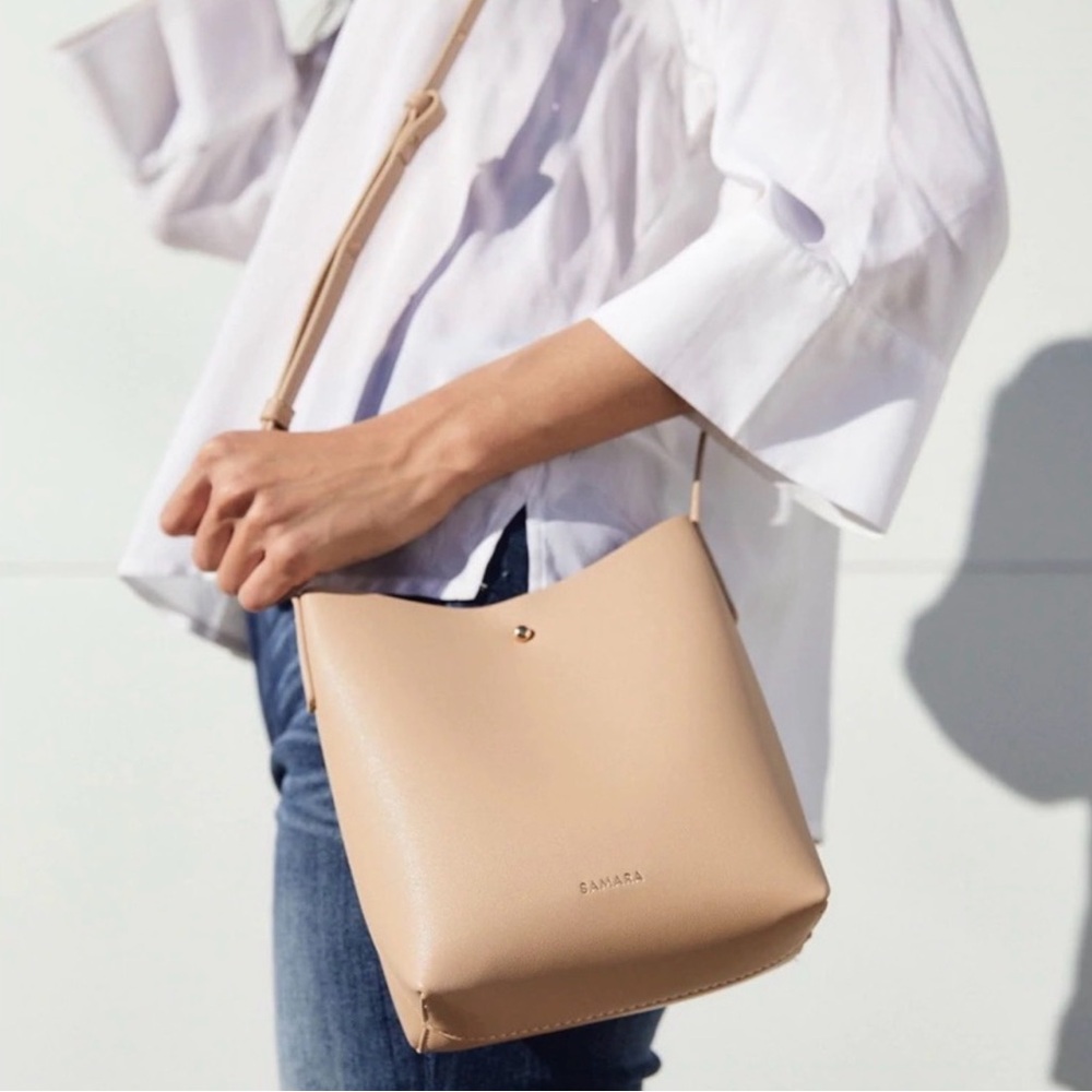 Samara NWOT Tan Vegan Leather Crossbody Bag Small Size 8”x8”